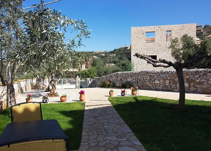 Emilia\'S Guest House Ground Floor
